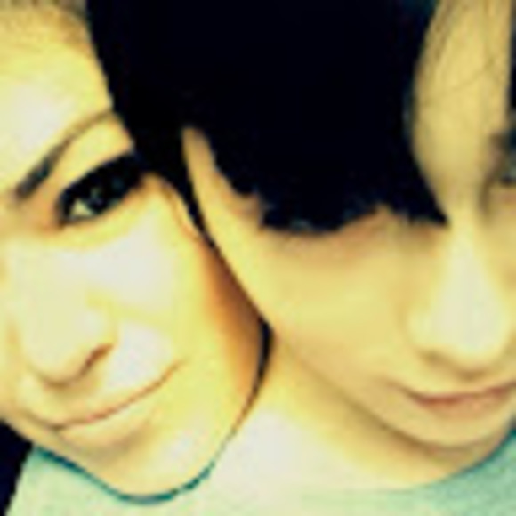 Meet your Posher, Desiree - Picture 1 of 1